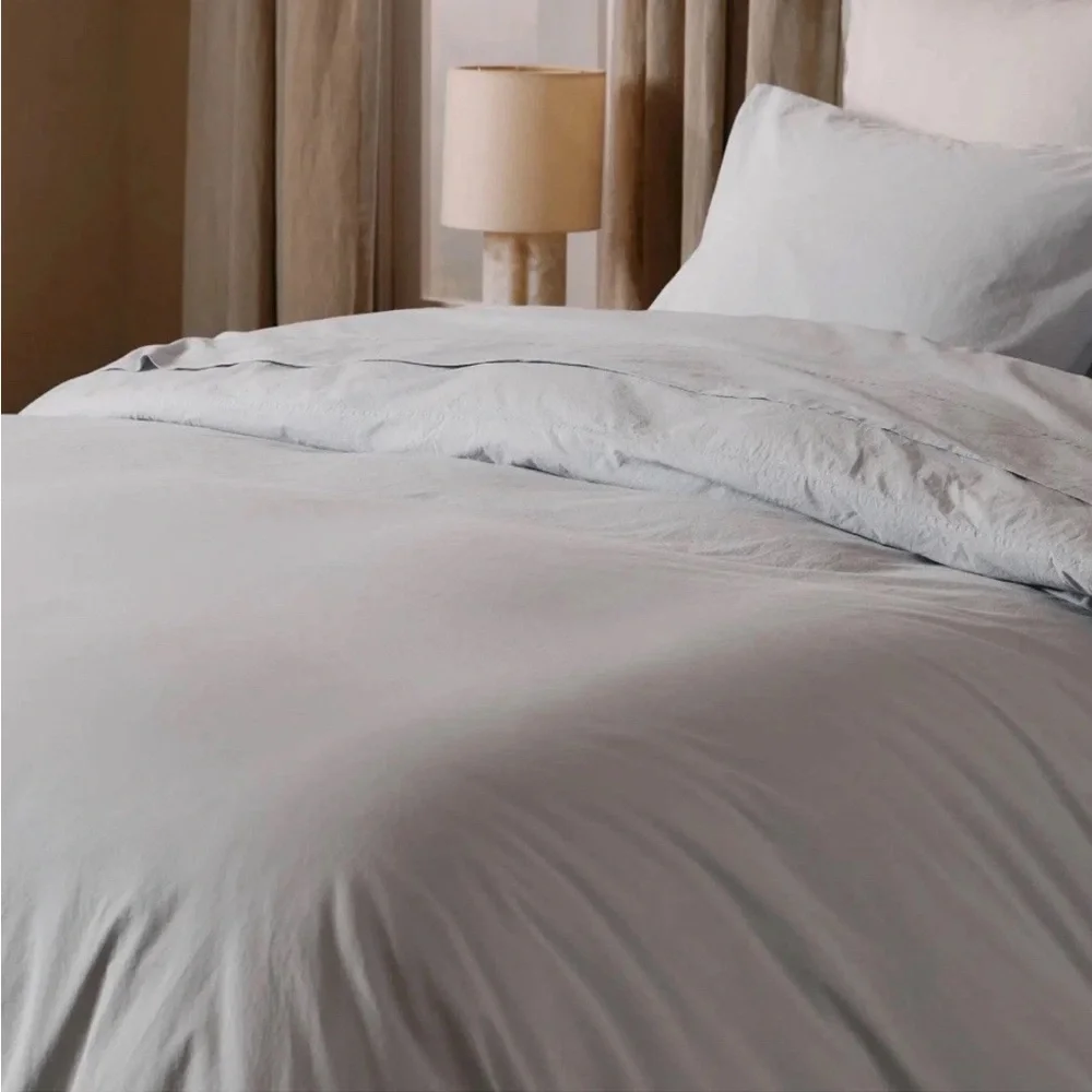 Parachute NWT Queen Size Organic Cotton Duvet Cover in Sky color